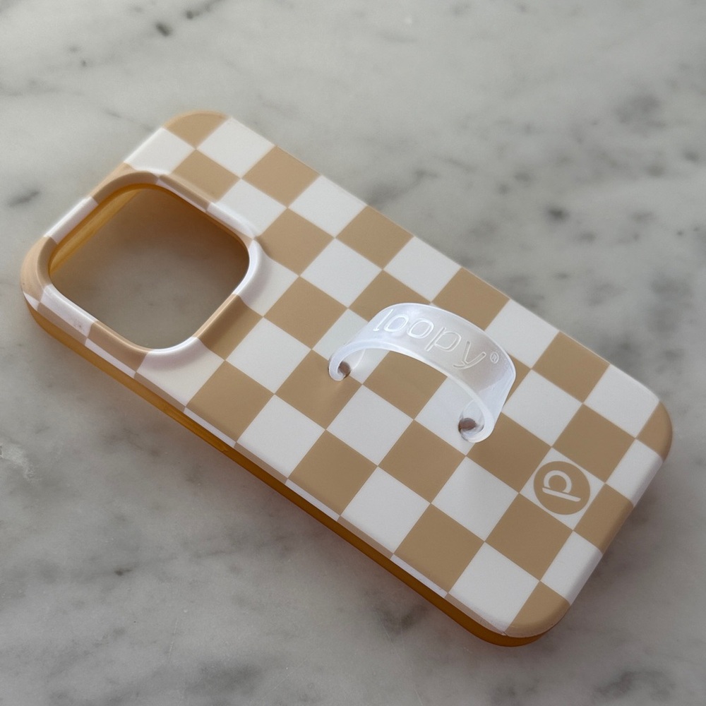 Loopy Case Checkered Phone Case - Beige and White